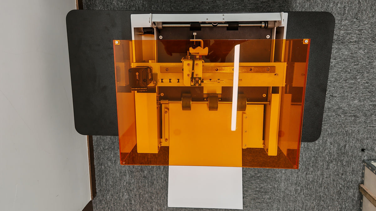 UUNA TEK® iAuto Plus 2.0 - La machine d’écriture automatique à IA de nouvelle génération, écrit jusqu’à 250 lettres et 95 enveloppes par chargement