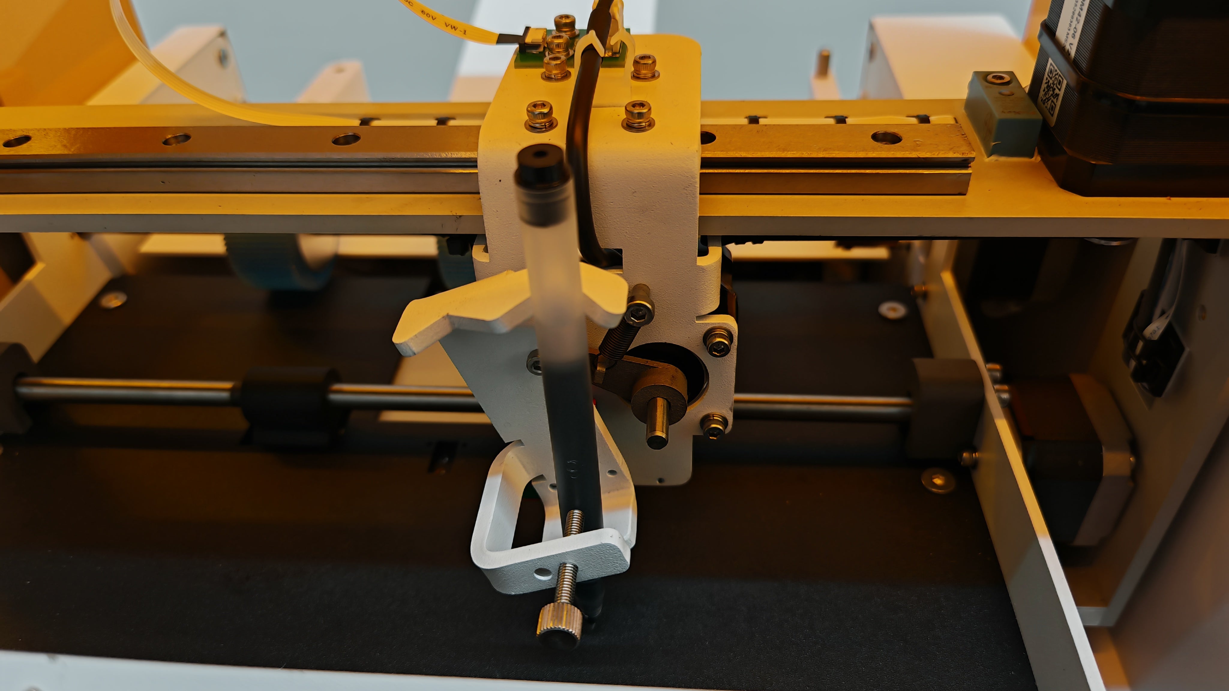 UUNA TEK® iAuto Plus 2.0 - La machine d’écriture automatique à IA de nouvelle génération, écrit jusqu’à 250 lettres et 95 enveloppes par chargement